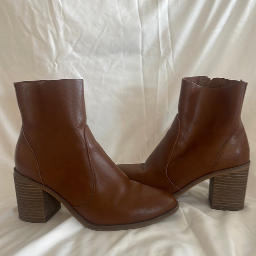 Brown boots